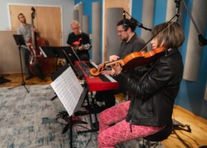 - HAN06674 - Frostline Studios - Home